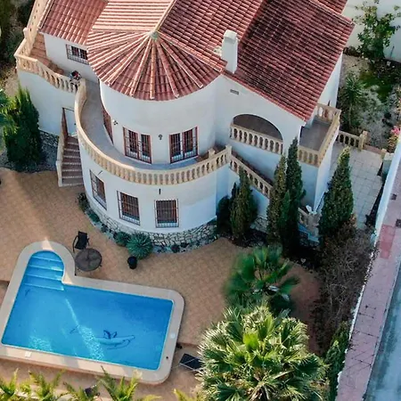 4 Bedroom Lovely In * 시우다드 케사다